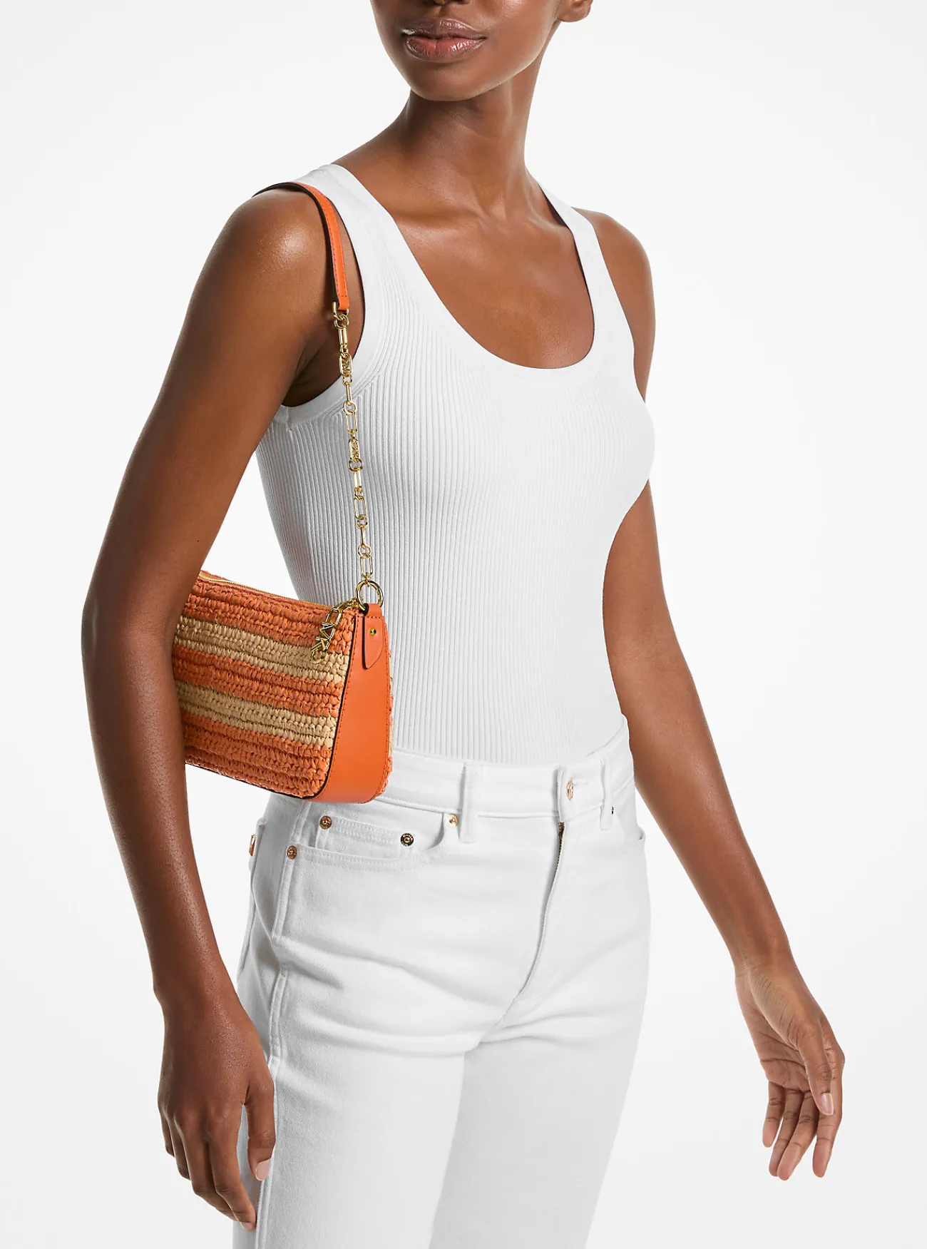 Michael Kors Enveloptas Empire van handgehaakt stro met schakels, middelgroot ORANJEPUNCH Online