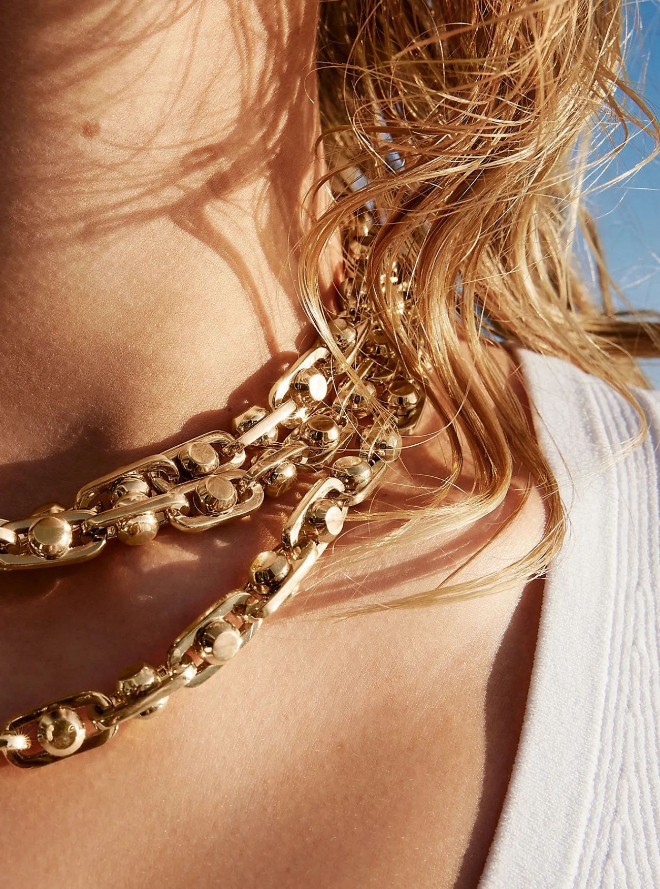 Michael Kors Schakelketting Astor van messing met een plating met edelmetaal, groot GOUD Sale