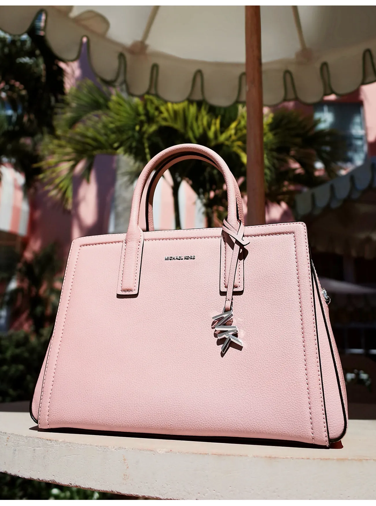 Michael Kors Tas Laila van leer, middelgroot ZACHTROZE Clearance